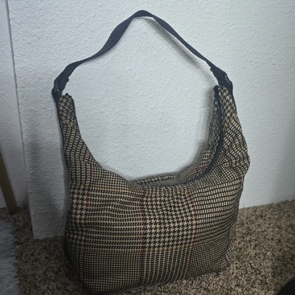 Ralph Lauren Nylon Colorful Houndstooth Shoulder Hobo Bag (EUC)🩶🤎🖤
